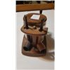 Image 4 : VINTAGE PIPE STAND WITH HUMIDOR AND 3 PIPES