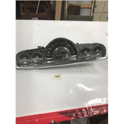 1949 PONTIAC SILVER STREAK SPEEDOMETER