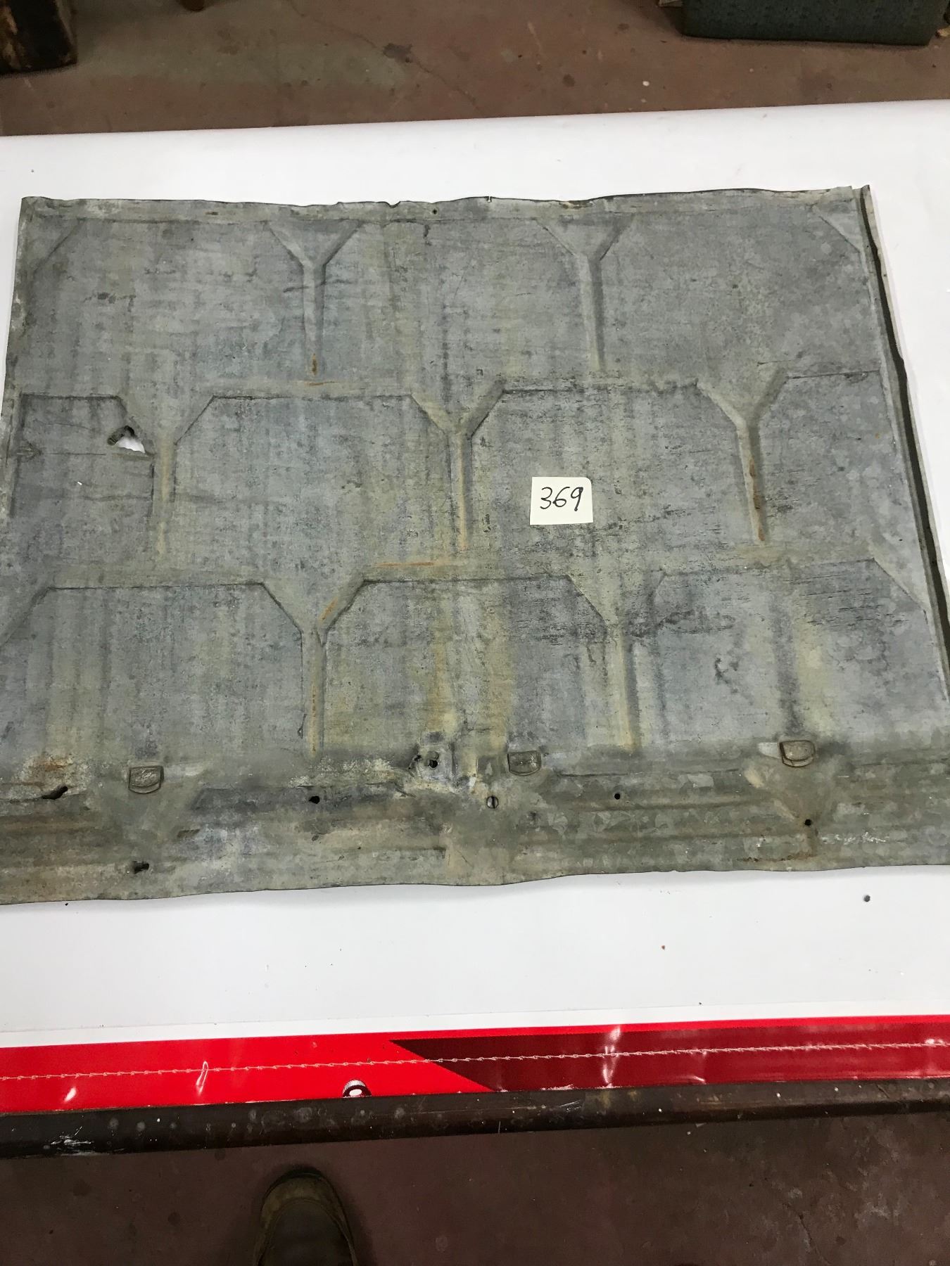 30 Sheets Decorative Wall Tin 23x18 Interlocking