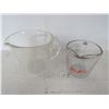 Image 2 : FIREKING (1C) & PYREX (2C) MEASURING CUPS