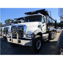 2018 MACK GU713 DUMP, VIN/SN:1M2AX07C3JM037551 - TRI-AXLE, 455 HP MACK MP8 ENGINE, ALLISON A/T, 44K 