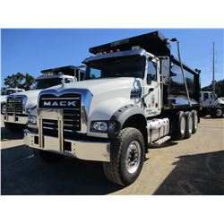 2017 MACK GU713 DUMP, VIN/SN:1M2AX97C5HM034869 - TRI-AXLE, 455 HP MACK MP8 ENGINE, ALLISON A/T, 44K 