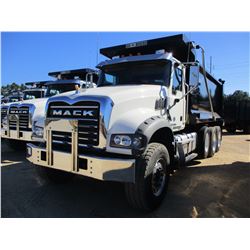 2018 MACK GU713 DUMP, VIN/SN:1M2AX07C0JM037622 - TRI-AXLE, 455 HP MACK MP8 ENGINE, MACK T310M 10 SPE