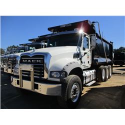 2016 MACK GU713 DUMP, VIN/SN:1M2AX07C0GM060312 - TRI-AXLE, 455 HP MACK MP8 ENGINE, ALLISON A/T, 44K 