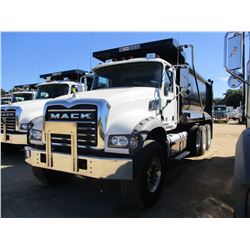 2018 MACK GU713 DUMP, VIN/SN:1M2AX07C1JM038231 - TRI-AXLE, 455 HP MACK MP8 ENGINE, MACK T310M 10 SPE