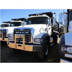 2017 MACK GU713 DUMP TRUCK, VIN/SN:1M2AX09C7HM033557 - T/A, 415 HP MACK MP8 ENGINE, ALLISON A/T, 44K
