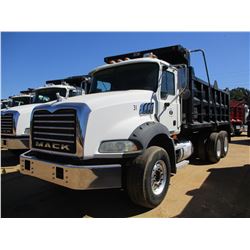 2007 MACK CTP713B DUMP, VIN/SN:1M2AT13C57M002042 - T/A, 395 HP MACK MP7 ENGINE, 10 SPEED TRANS, 44K 