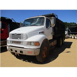 2006 STERLING ACTERRA DUMP, VIN/SN:2FZHCHDC26AV71566 - T/A, CAT DIESEL ENGINE, 8LL TRANS, 44K REARS,