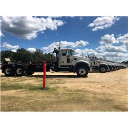 2018 MACK GU713 ROLL OFF TRUCK, VIN/SN:1M2AX09C7JM037548 - T/A, 415 HP MACK MP8 ENGINE, MACK M DRIVE