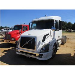2007 VOLVO TRUCK TRACTOR, VIN/SN:4V4NC9GH37N436811 - T/A, 465 HP D12 DIESEL ENGINE, 13 SPEED TRANS, 
