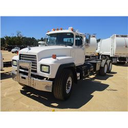 1999 MACK RD688 CAB & CHASSIS, VIN/SN:1M2P267CXXM047529 - 350 HP E7 MACK DIESEL ENGINE, 8LL TRANS, 4