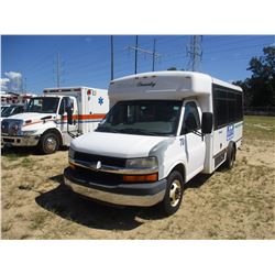 2009 CHEVROLET CRUSADER PASSENGER BUS, VIN/SN:1GBJG31K191162328 - GAS ENGINE, A/T, 8 PASSENGER, WHEE