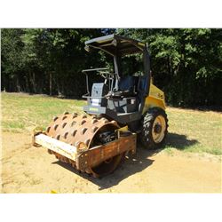 2006 BOMAG BW124 PDH-3 ROLLER, VIN/SN:901581281115 - VIBRATORY, 48" PADFOOT DRUM, CANOPY, METER READ