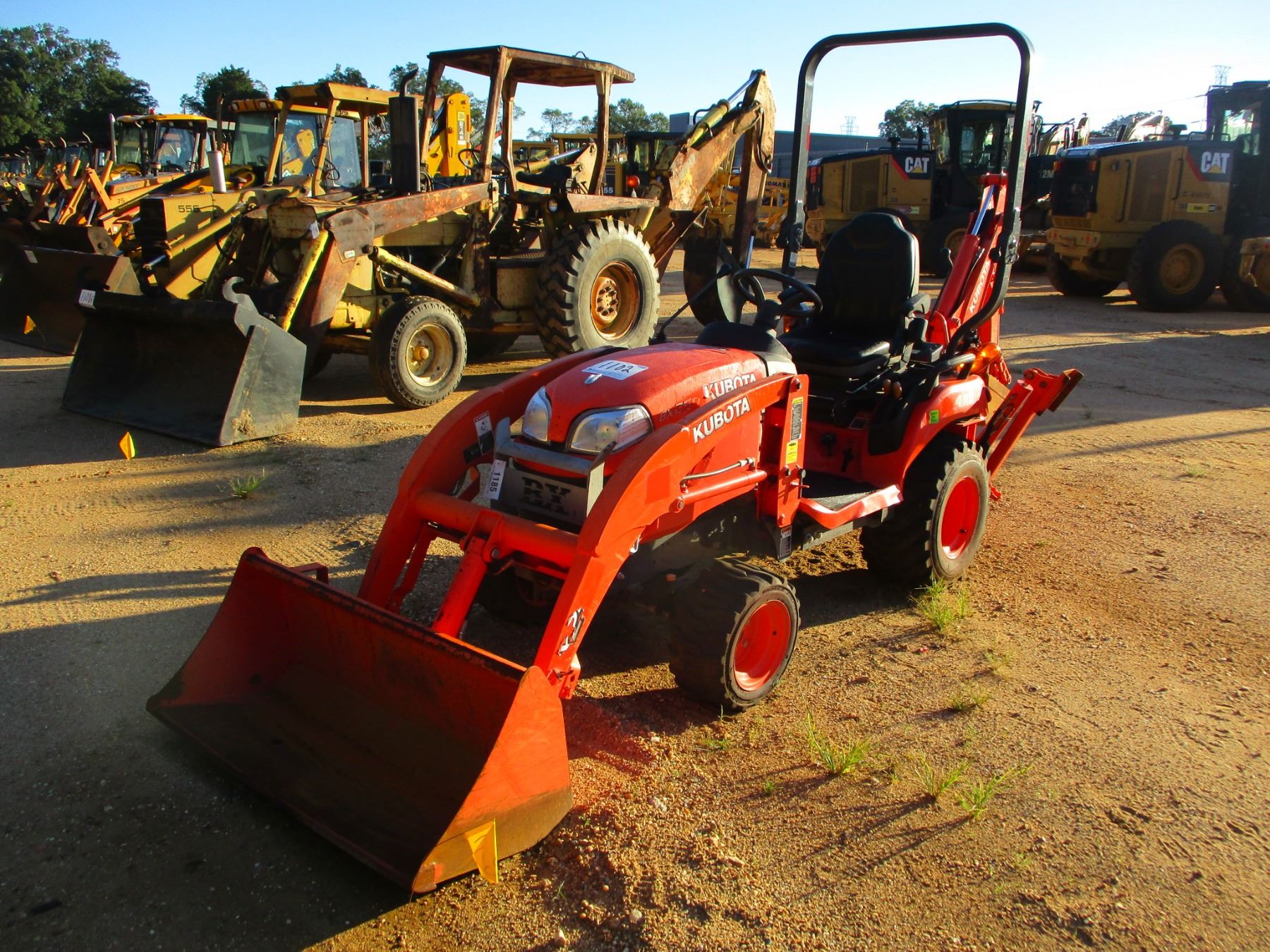 2014 KUBOTA BX25DLB LOADER BACKHOE, VIN/SN17128 4X4, BUCKET, ROLL