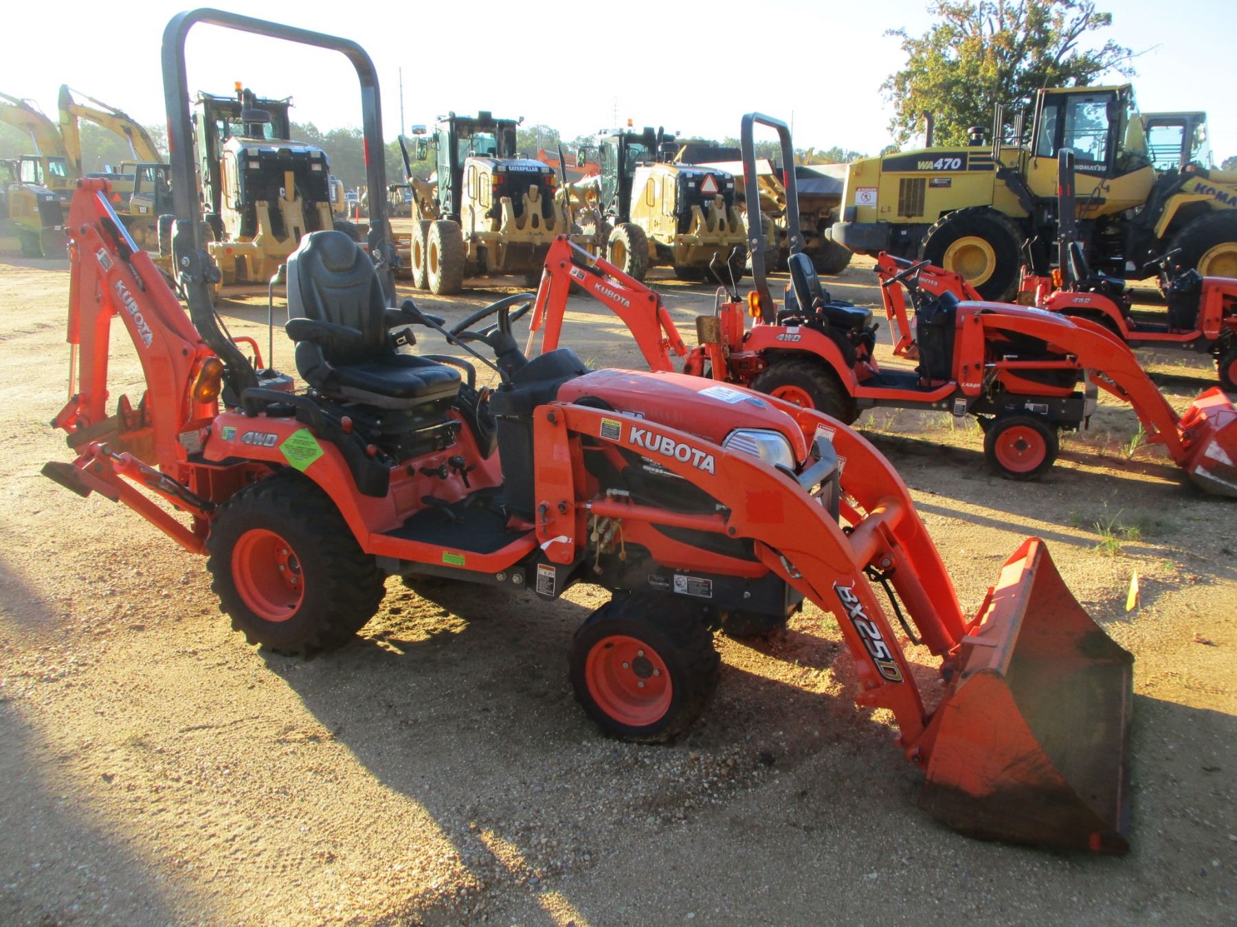 2014 KUBOTA BX25DLB LOADER BACKHOE, VIN/SN17128 4X4, BUCKET, ROLL