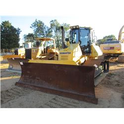 2014 KOMATSU D61PX-23 CRAWLER TRACTOR, VIN/SN:30769 - 6 WAY BLADE, REAR CAMERA, CAB, A/C, METER READ