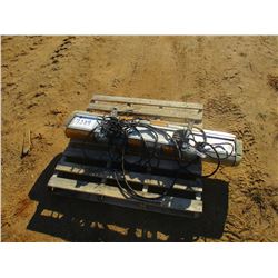 VEHICLE CAUTION LIGHT (B9)