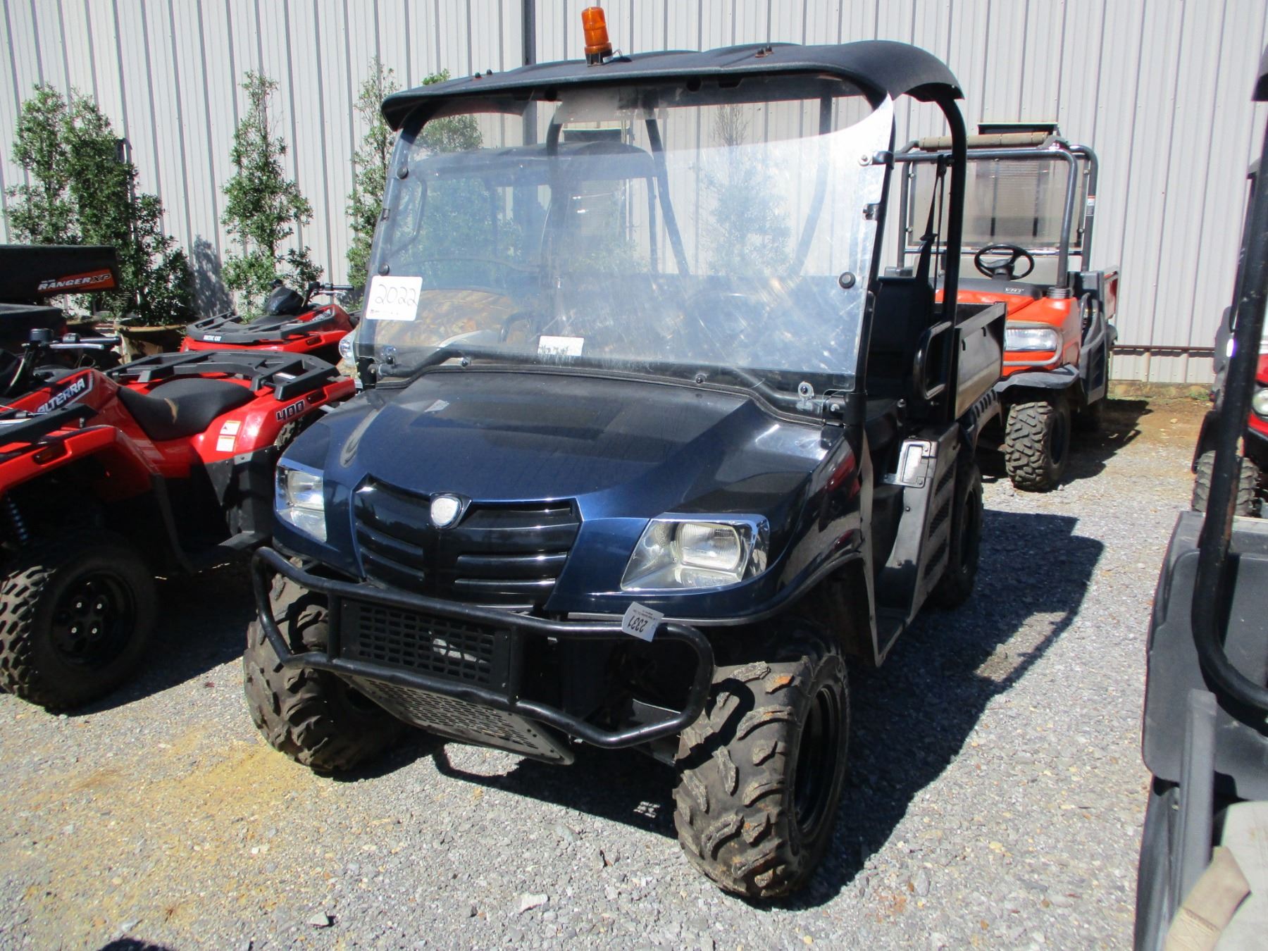 CUSHMAN XD 1600 SIDE BY SIDE, 4X4, KUBOTA DIESEL ENGNE, WINDSHIELD, CANOPY, DUMP BED