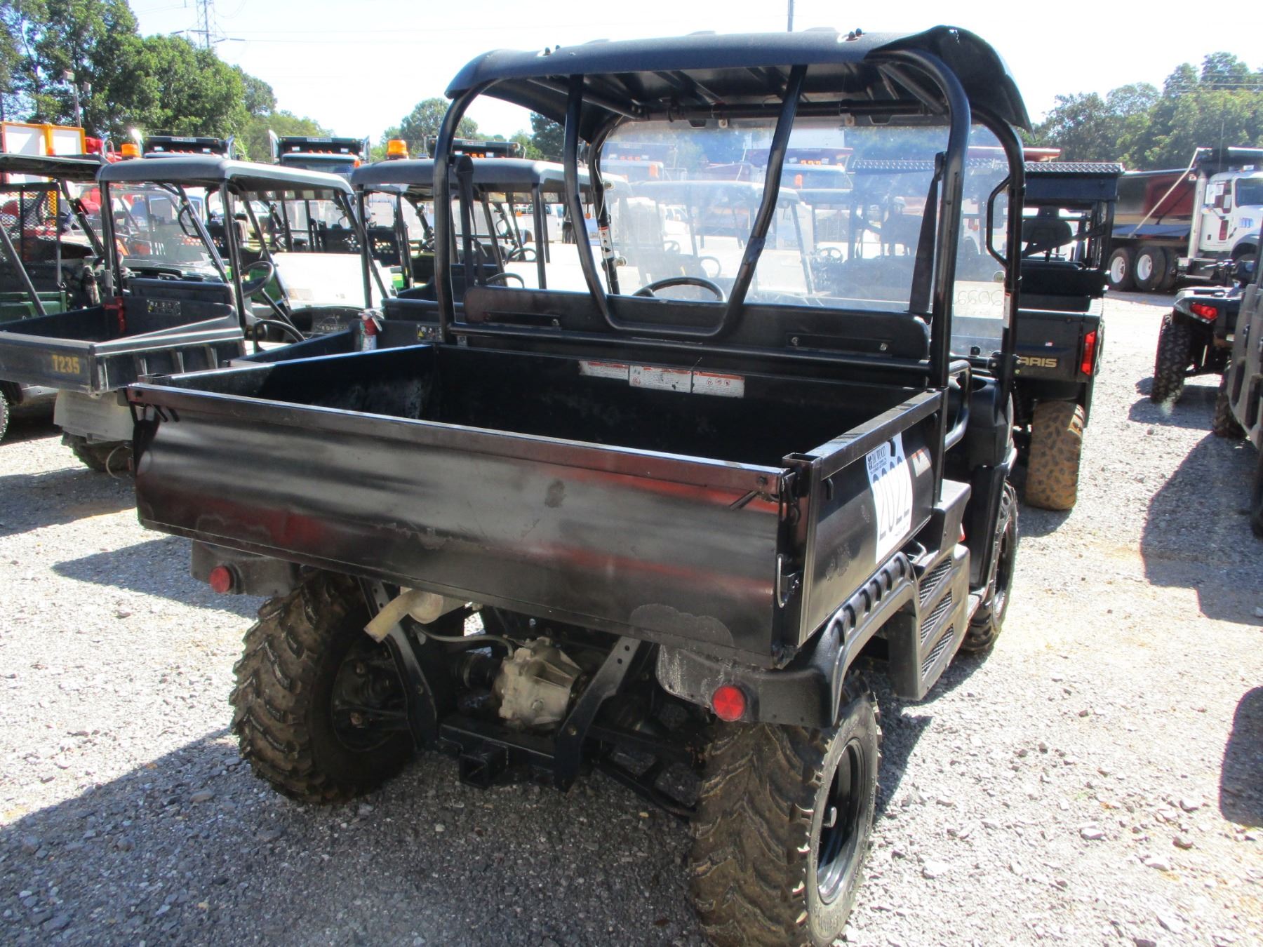 CUSHMAN XD 1600 SIDE BY SIDE, 4X4, KUBOTA DIESEL ENGNE, WINDSHIELD, CANOPY, DUMP BED