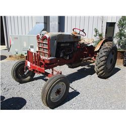 FORD 900 ROW CROP TRAILER, VIN/SN:142536 - 13.6-28 TIRES