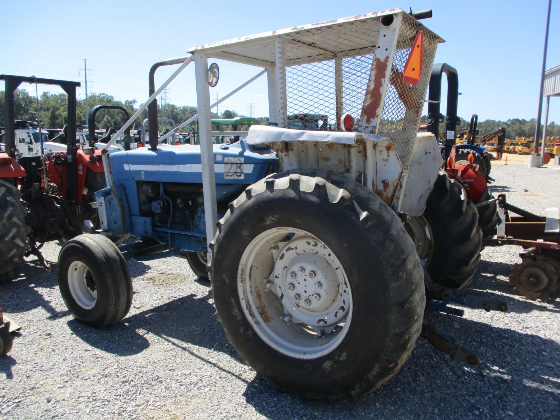 FORD 6600 FARM TRACTOR, VIN/SN:C630474 - CANOPY, 16.9-30 REAR TIRES, 10 ...