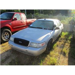 2008 FORD CROWN VICTORIA VIN/SN:2FAHP71V18X159615 - GAS ENGINE, A/T, ODOMETER READING 141,255 MILES