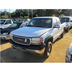 2001 GMC 2500 HD PICK UP, VIN/SN:1GTHC29U41E234520 - EXT CAB, GAS ENGINE, A/T, ODOMETER READING 262,