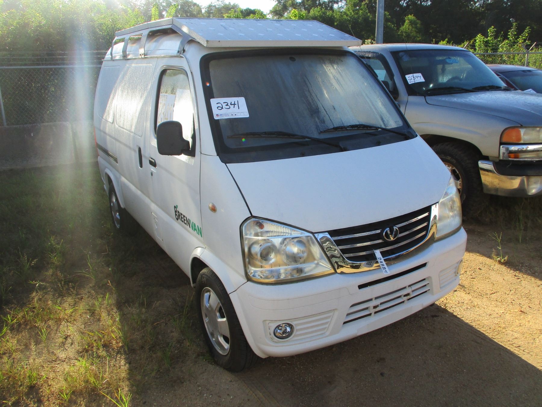 31348862 2010 VANTAGE MINI VAN, VIN/SN:1V9C5SPA4AC113071 - 5 PASSENGER, ELECTRIC ...
