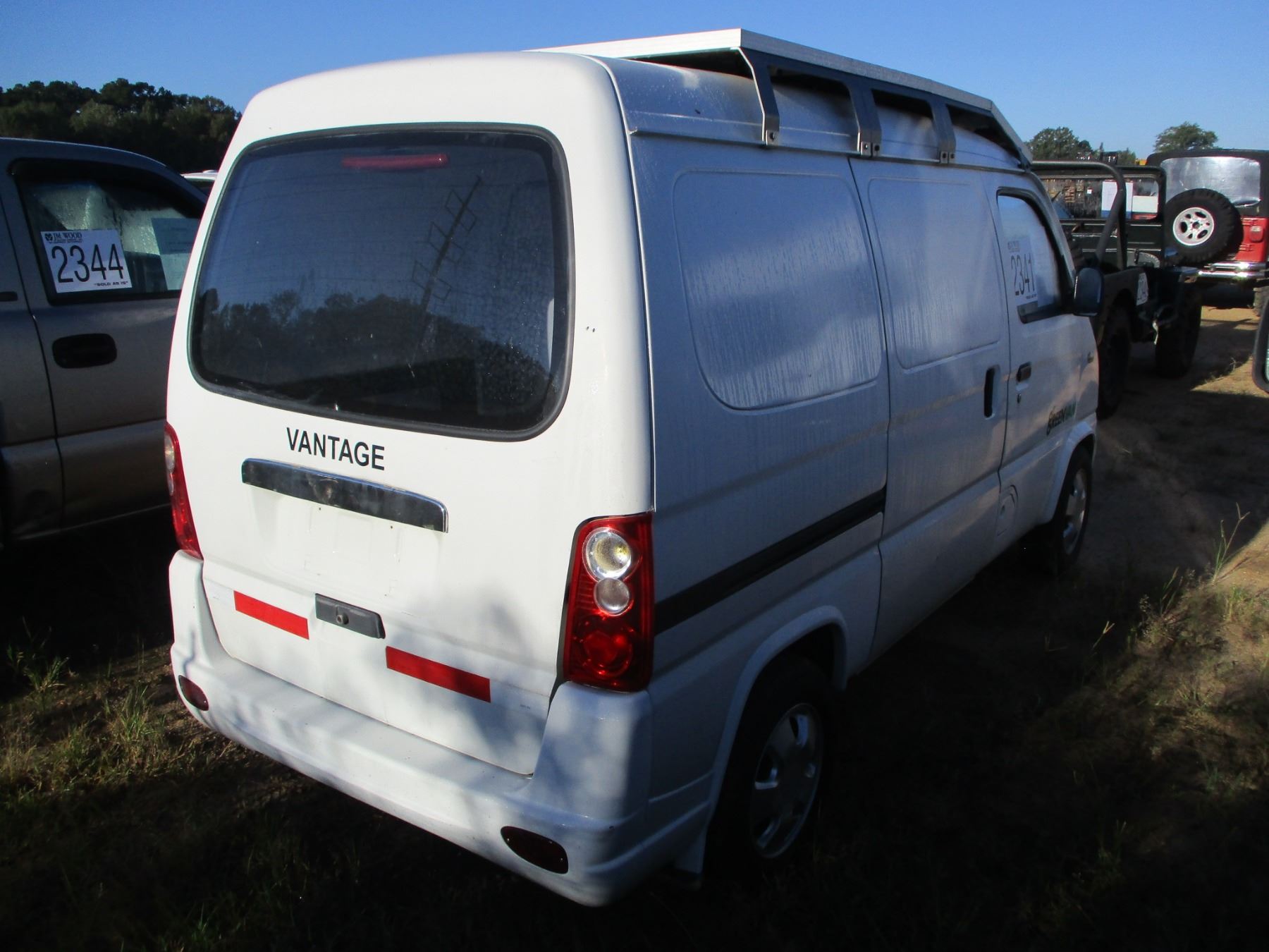 31348862 2010 VANTAGE MINI VAN, VIN/SN:1V9C5SPA4AC113071 - 5 PASSENGER, ELECTRIC ...
