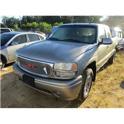 2001 GWC PICKUP, VIN/SN:2GTEK69UX11386666 - EXT CAB, GAS ENGINE, A/T, ODOMETER READING 177,822 MILES