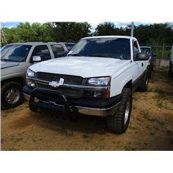 2004 CHEVROLET 1500 PICKUP, VIN/SN:1GCEC14TX42286645 - 4X4, GAS ENGINE, ODOMETER READING 264,910 MIL