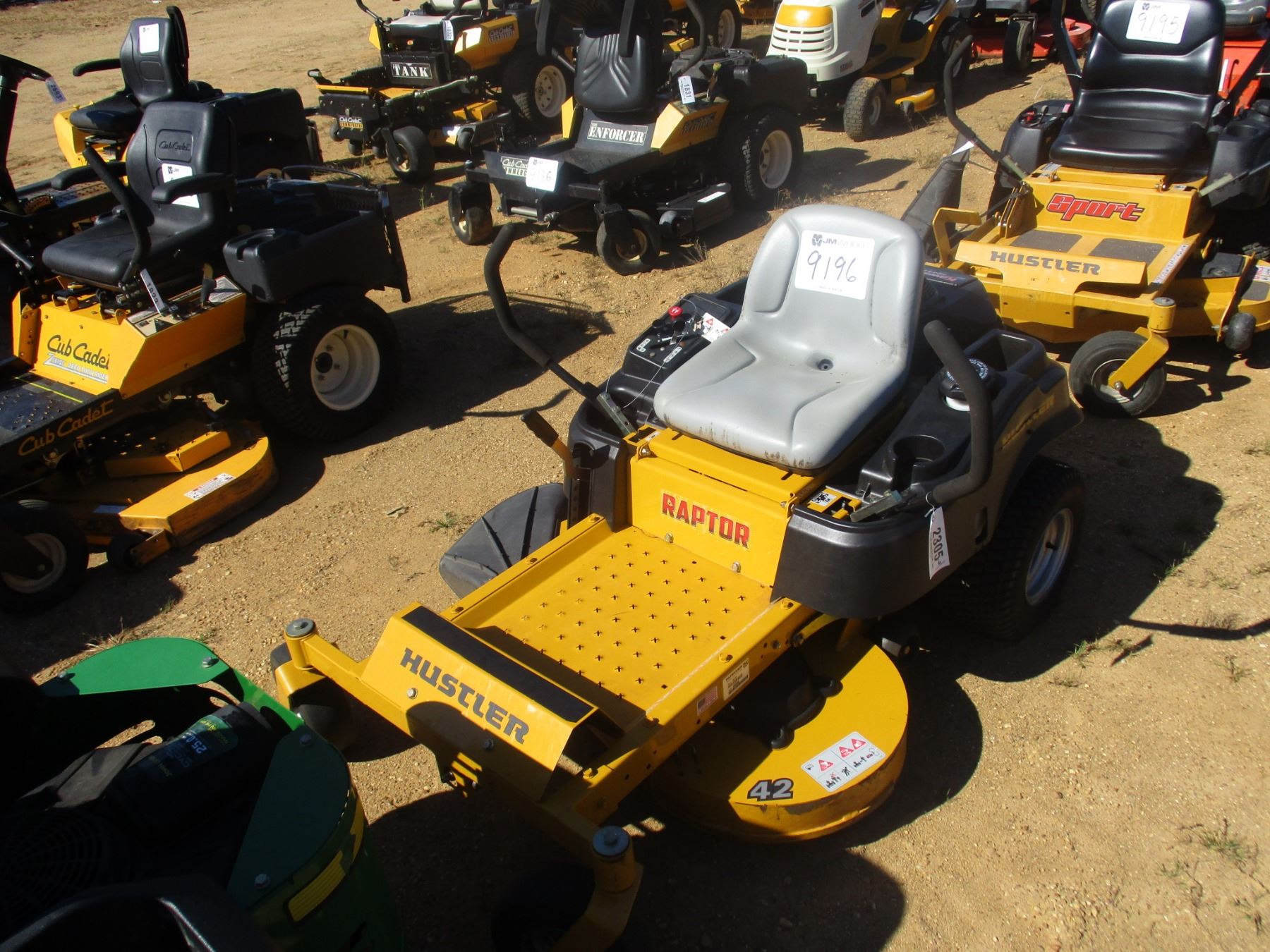 HUSTLER ZERO TURN MOWER, 42" (C5) J.M. Wood Auction Company, Inc.