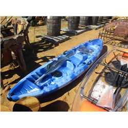 2 PERSON KAYAK W/PADDLES (C6)