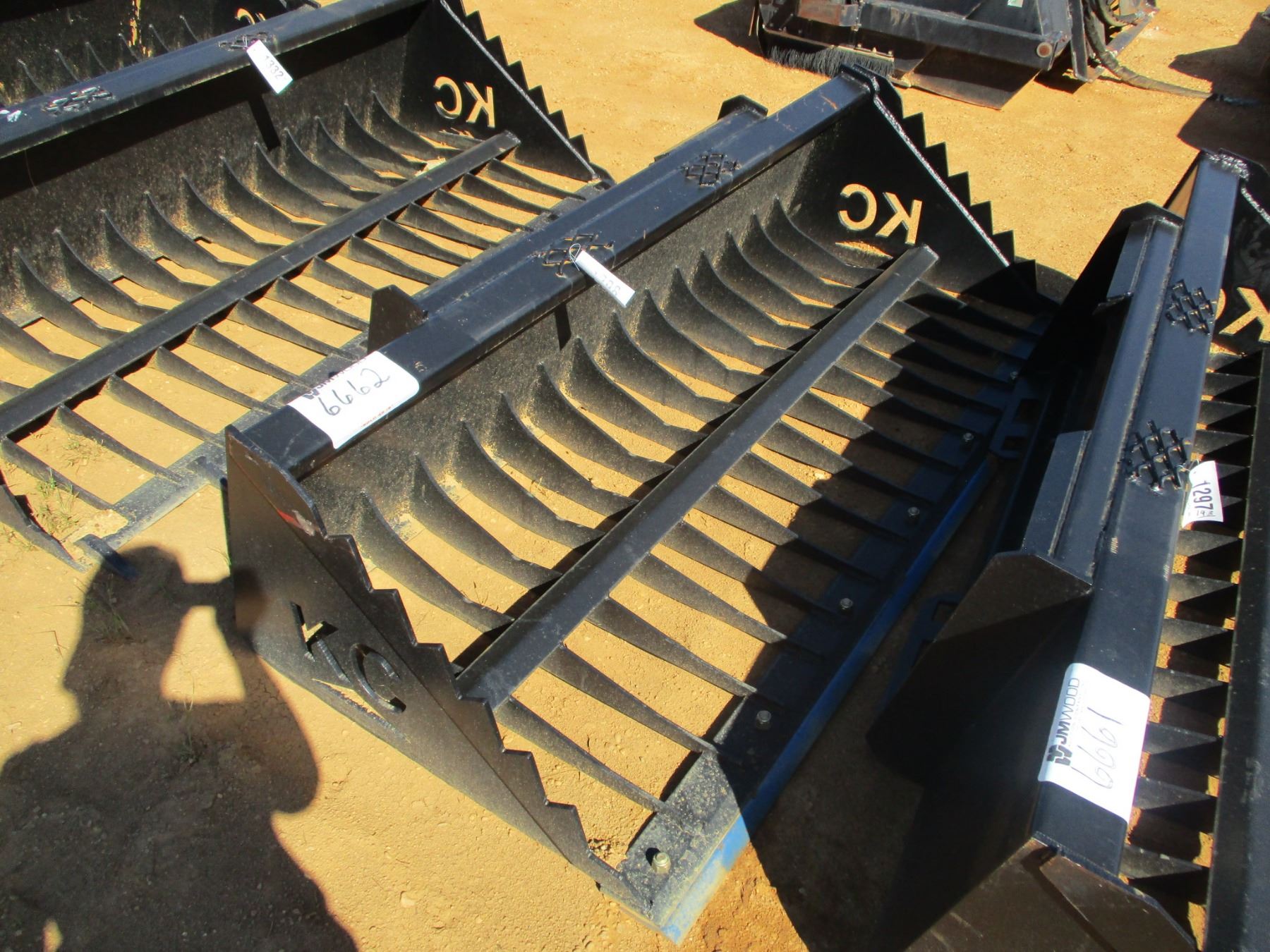 78" SKELETON BUCKET, FITS SKID STEER LOADER, (B5)