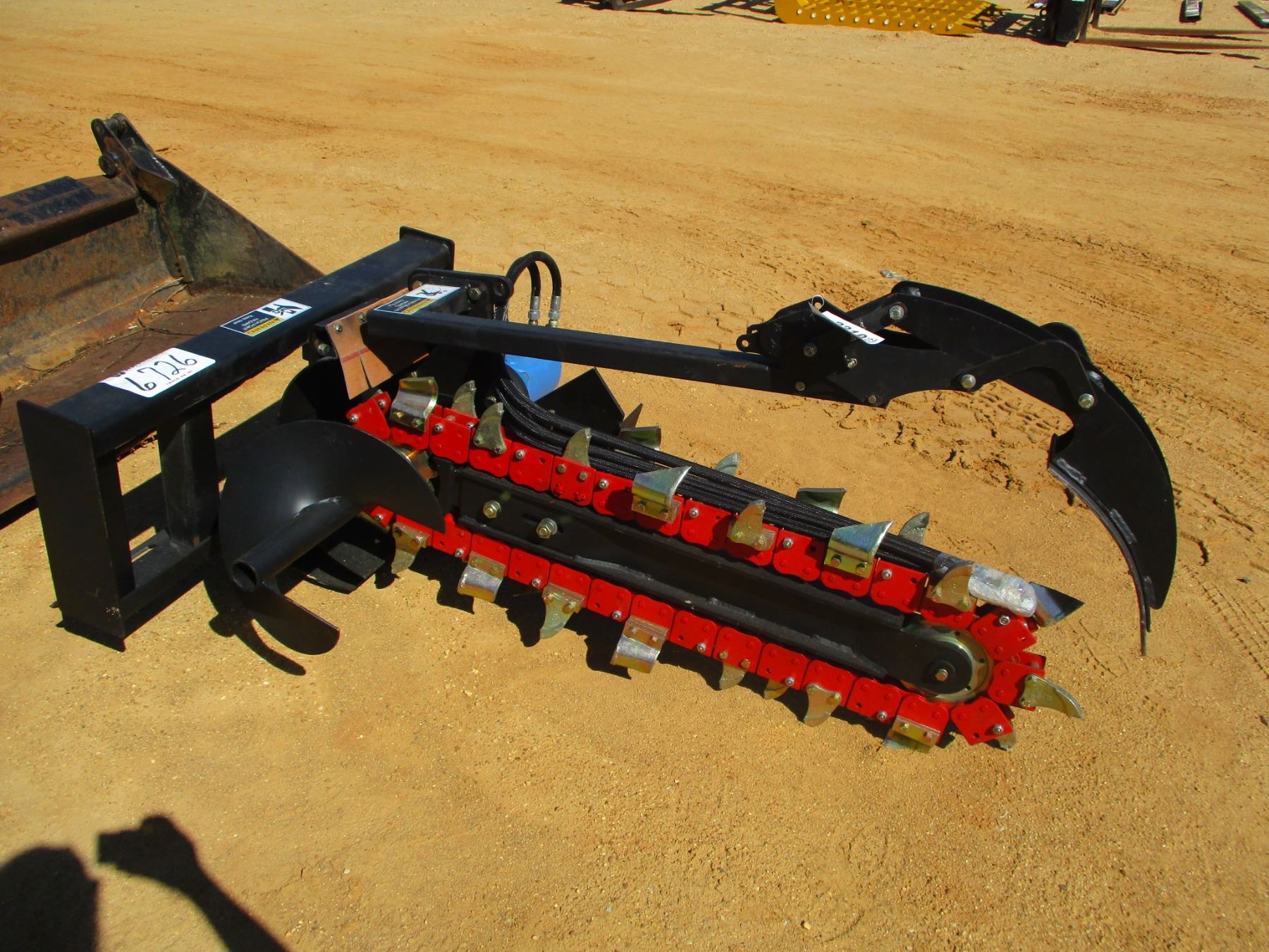 TRENCHER ATTACHMENT FITS SKID STEER LOADER (B5)
