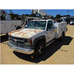 1997 CHEVROLET 3500 SERVICE TRUCK - GAS ENGINE, A/T SERVICE BODY