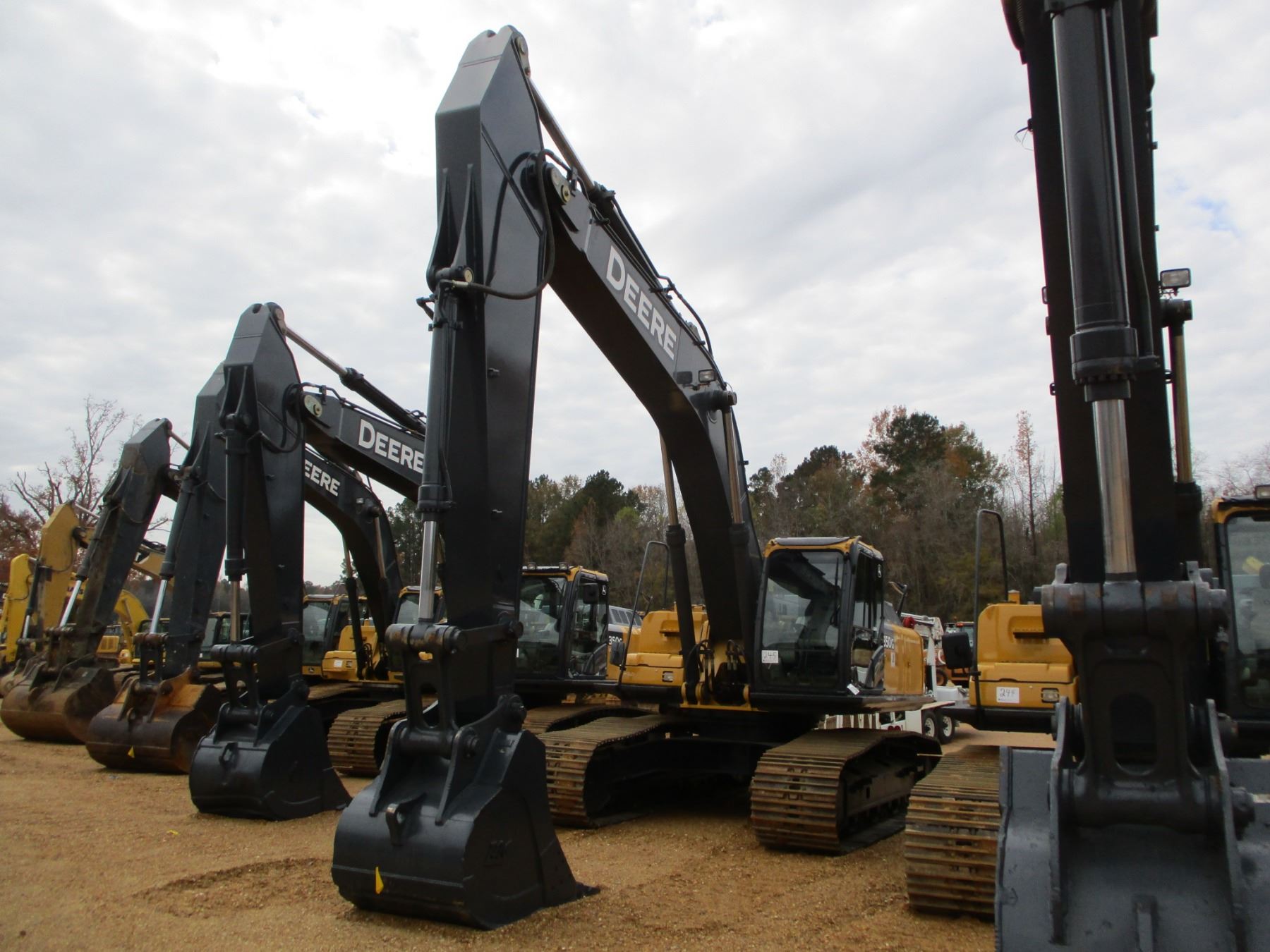 2013 JOHN DEERE 350G LC HYDRAULIC EXCAVATOR, VIN/SN809251 11' STICK