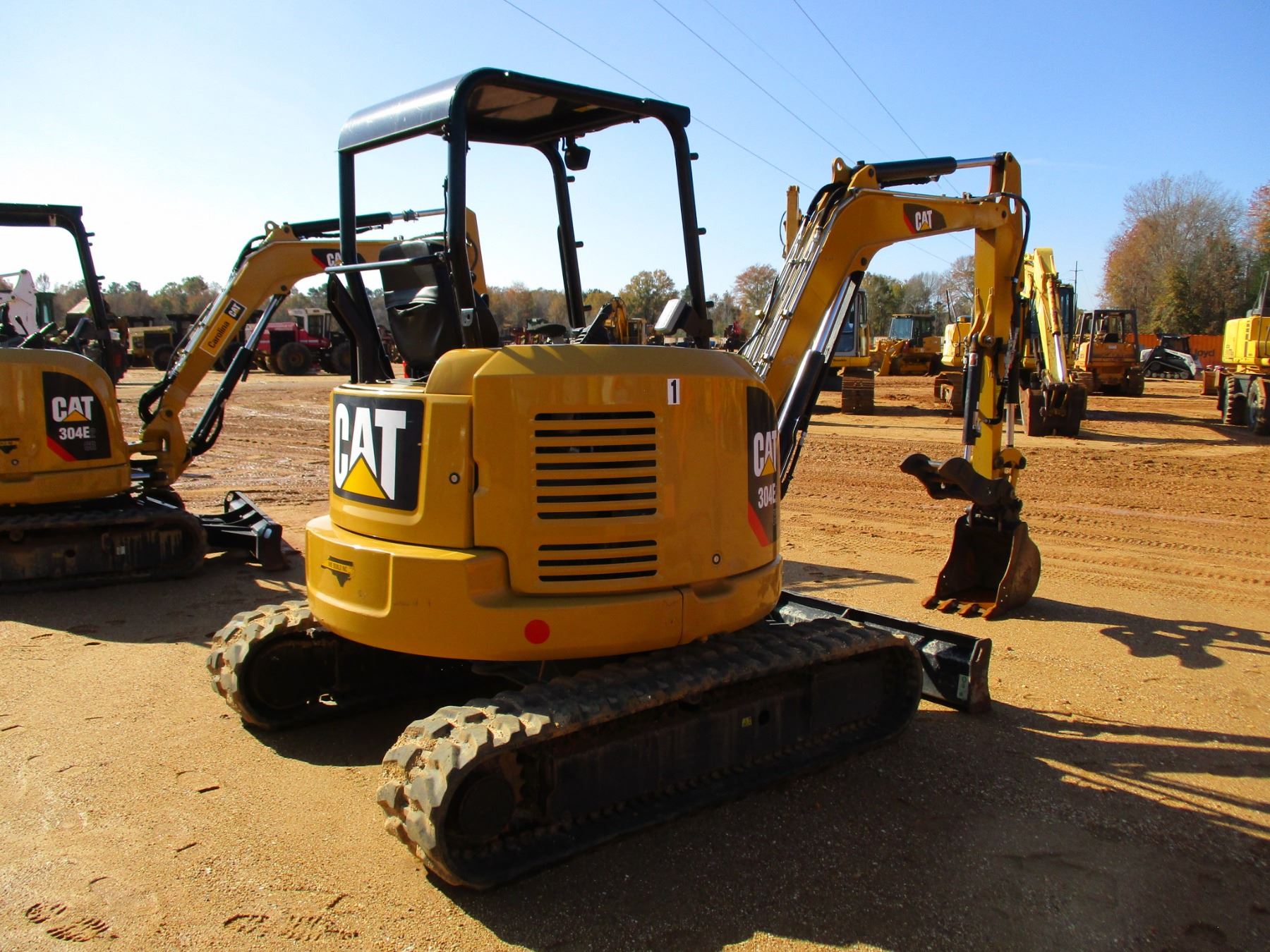 2016 CAT 304E2 CR MINI HYDRAULIC EXCAVATOR, VIN/SNME401371 6'9