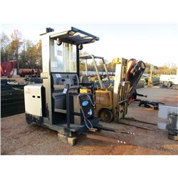 CROWN SP3500-30 FORKLIFT, VIN/SN:1A33384 - ELECTRIC, 3000# CAP, BATTERY CHARGER (B-2)