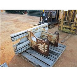 CASCADE SQUARE BALE FORKLIFT ATTACHMENT (B-2)