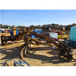 ANTIQUE GRADER, 12' MOLDBOARD, 3 PTH (B-9)