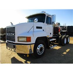 2001 MACK CH613 TRUCK TRACTOR, VIN/SN:1M1AA13Y31W139031 - T/A, MACK E7350 DIESEL ENGINE, 6 SPEED TRA
