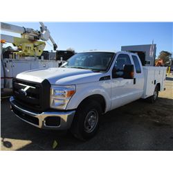 2015 FORD F350 SERVICE TRUCK, VIN/SN:1FD7X3A6AFEC04256 - EXT CAB, RAWSON KOHNIG TOOL BODY, GAS ENGIN