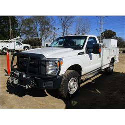 2012 FORD F350 SERVICE TRUCK, VIN/SN:1FDRF3F66CEC10835 - 4X4, V8 GAS ENGINE, A/T, KNAPHEIDE SERVICE 