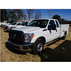 2015 FORD F350 SERVICE TRUCK, VIN/SN:1FD7X3A69FEA15800 - EXT CAB, GAS ENGINE, A/T, KNAPHEIDE TOOL BO