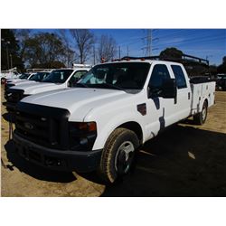 2009 FORD F350 SERVICE TRUCK, VIN/SN:1FDSW34R49EA11824 - CREW CAB, FORD DIESEL ENGINE, A/T, OMAHA SE