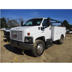 2004 GMC C6500 SERVICE TRUCK, VIN/SN:1GDJ6C1364F502622 - DURAMAX DIESEL ENGINE, 6 SPEED TRANS, SERVI