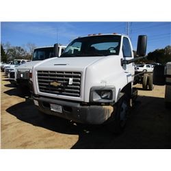 2004 Chevrolet CAB & CHASSIS, VIN/SN:1GBJ6C1C24F901987 - CAT DIESEL ENGINE, 5 SPEED TRANS, ODOMETER 