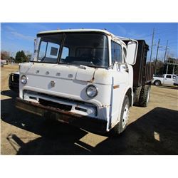 1971 FORD 700 FLATBED DUMP, VIN/SN:C70EVJ04548 - S/A, DIESEL ENGINE, 5 SPEED TRANS, 14' FLATBED, 10.