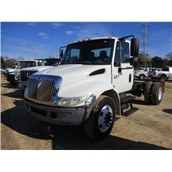 2004 INTERNATIONAL 4200 CAB & CHASSIS, VIN/SN:1HTMPAFL34H664517 - S/A, VT365 ENGINE, A/T, ODOMETER R